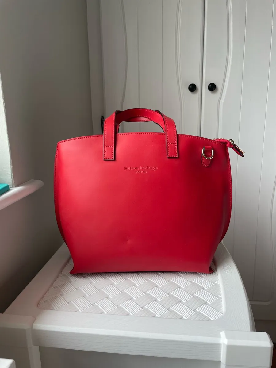 Red handbag - Image 1