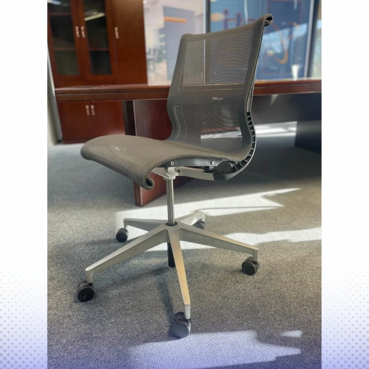50 x Herman Miller Setu Office Chairs- Grade A - Image 4