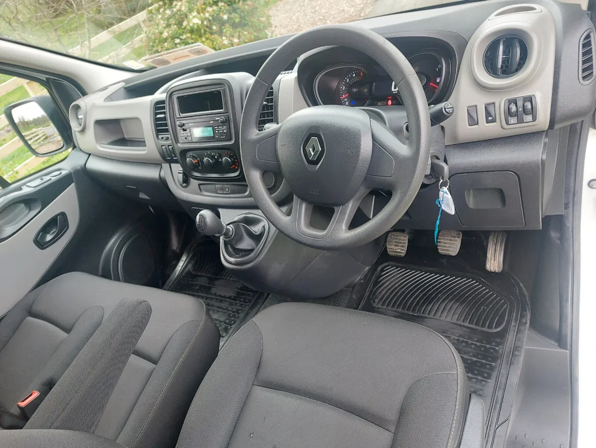 RENAULT TRAFIC 172' 104 KMS / LWB - Image 3