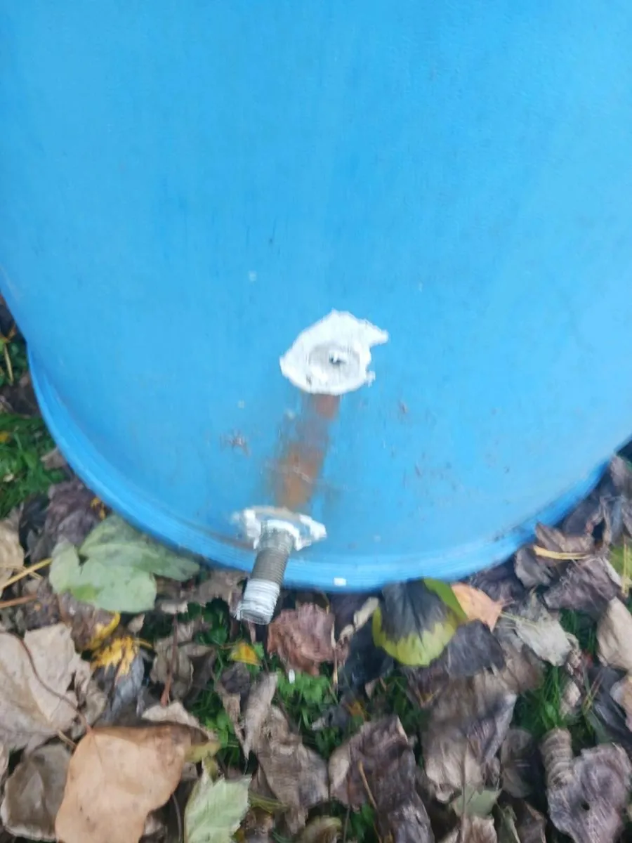 Water barrels - Image 4