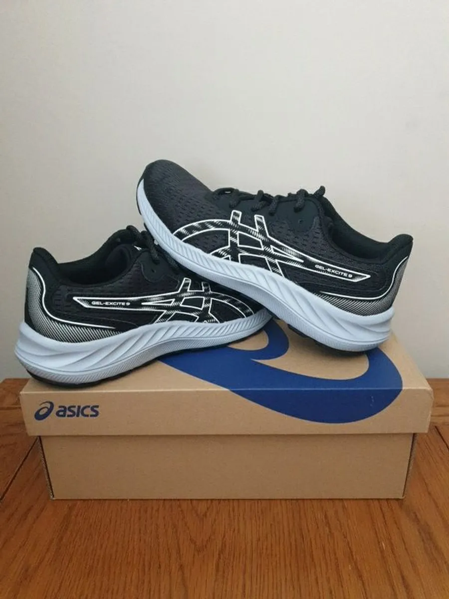 New Asics trainers size 5uk for sale in Co. Dublin for 45 on DoneDeal