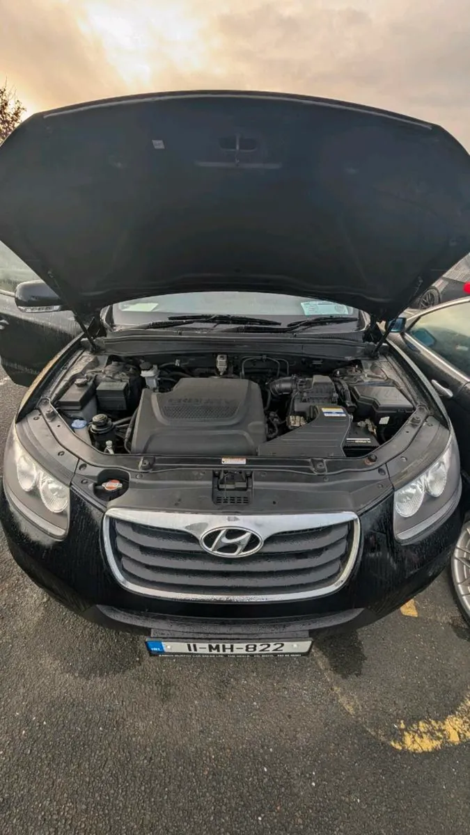 Hyundai Santa Fe 2.0d - Image 3