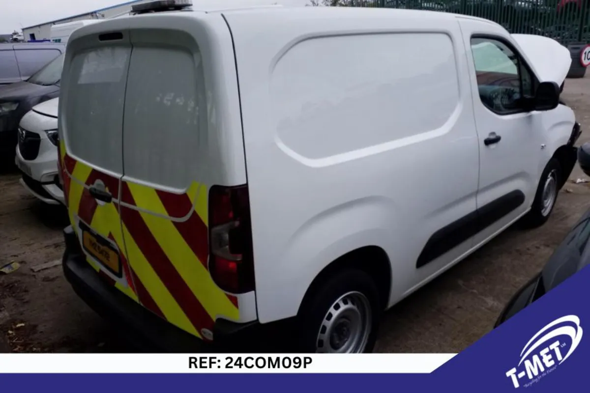 2021 VAUXHALL COMBO BREAKING FOR PARTS - Image 3