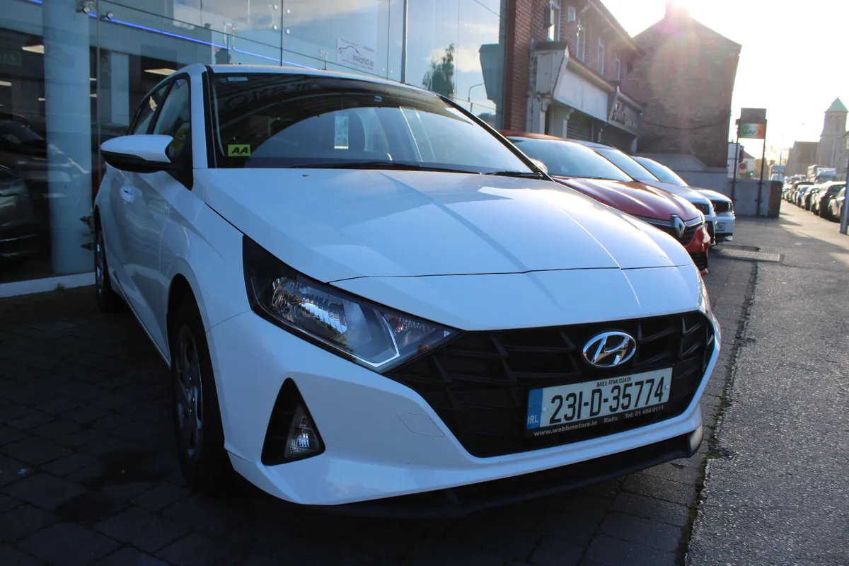 Hyundai i20 1.2 CLASSIC 2023 *HYUNDAI WARRANTY* - Image 1