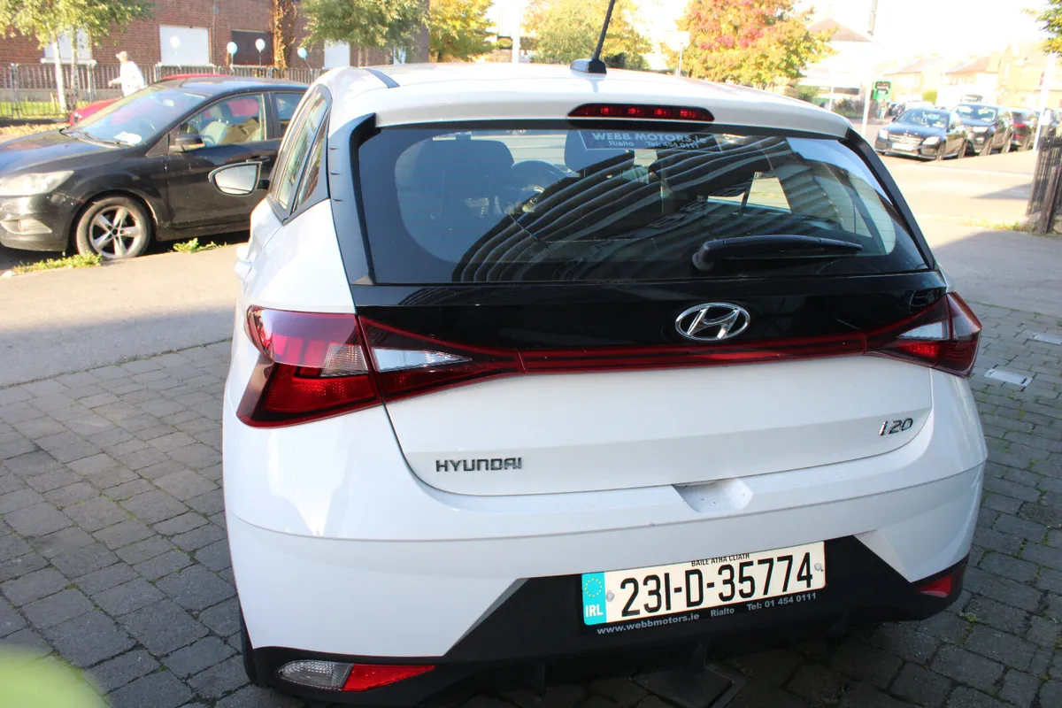 Hyundai i20 1.2 CLASSIC 2023 *HYUNDAI WARRANTY* - Image 4