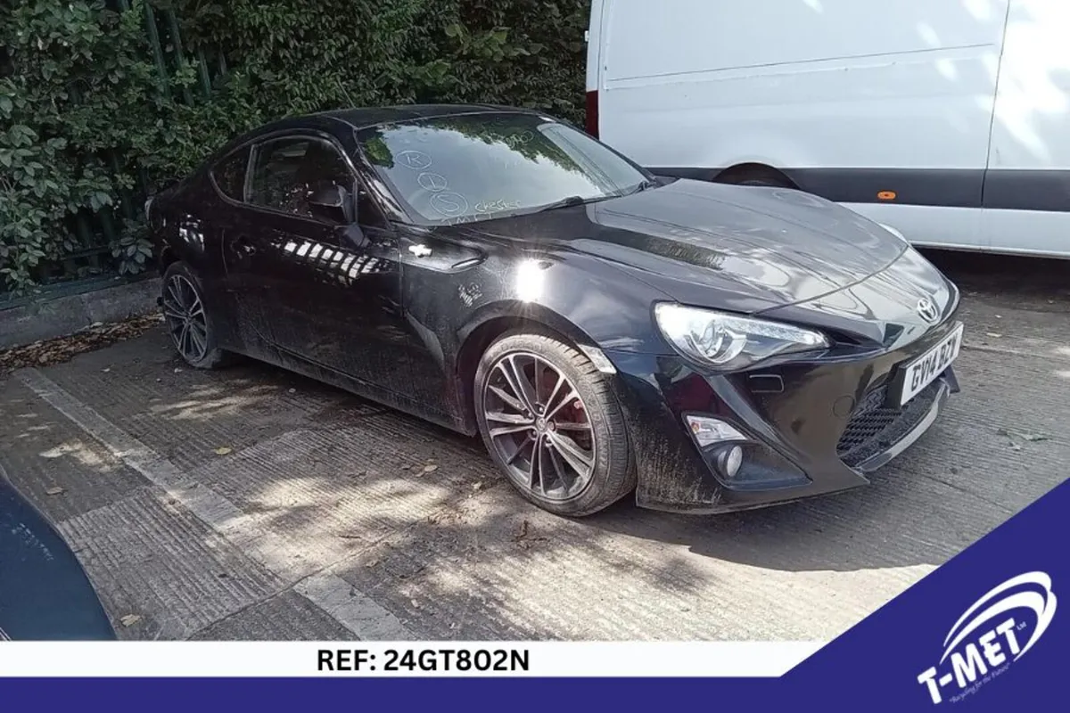 2014 TOYOTA GT86 BREAKING FOR PARTS - Image 2