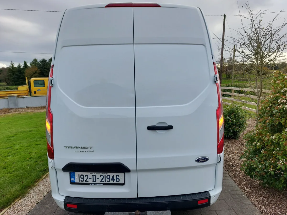 FORD TRANSIT CUSTOM 192' 170 BHP - TREND - Image 2