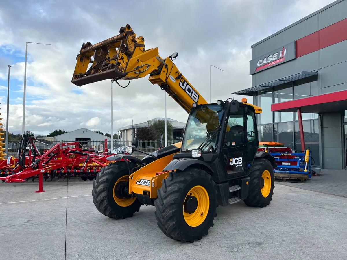 JCB 541-70 Agri Super - Image 1