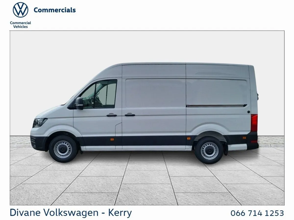 Volkswagen Crafter Automatic Highline 35 MWB 140H - Image 4