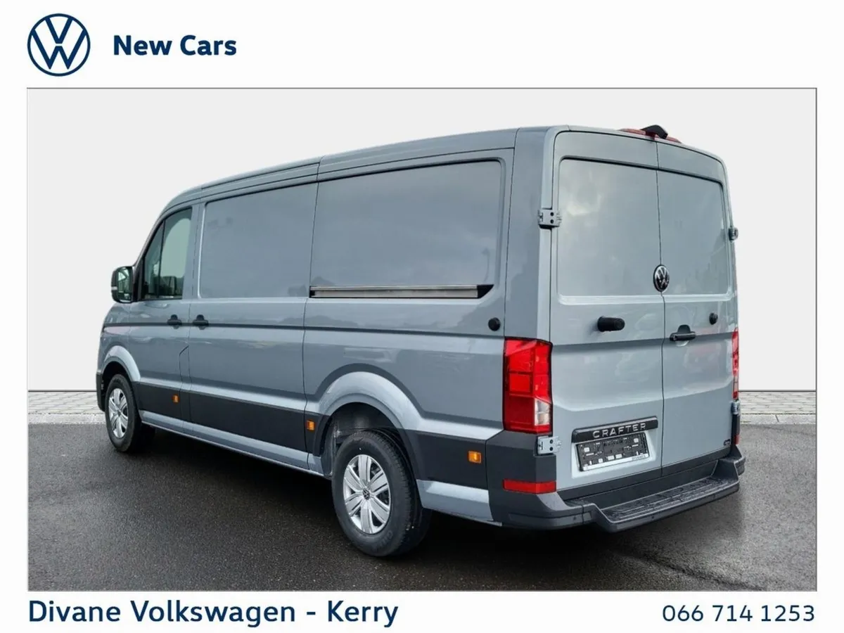 Volkswagen Crafter 177BHP Highline MWB 35 2.0 TDI - Image 4