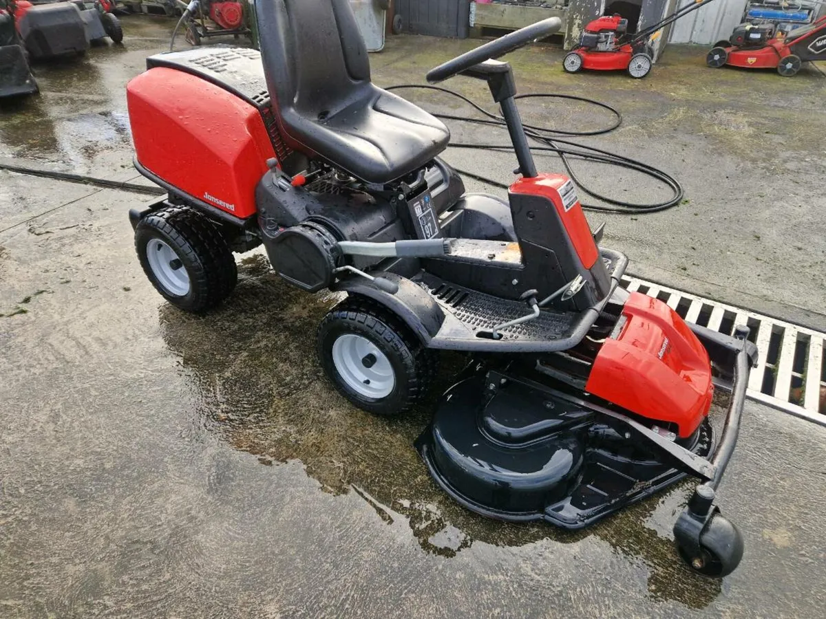 4 wheel drive jonsered lawnmower for sale - Image 1