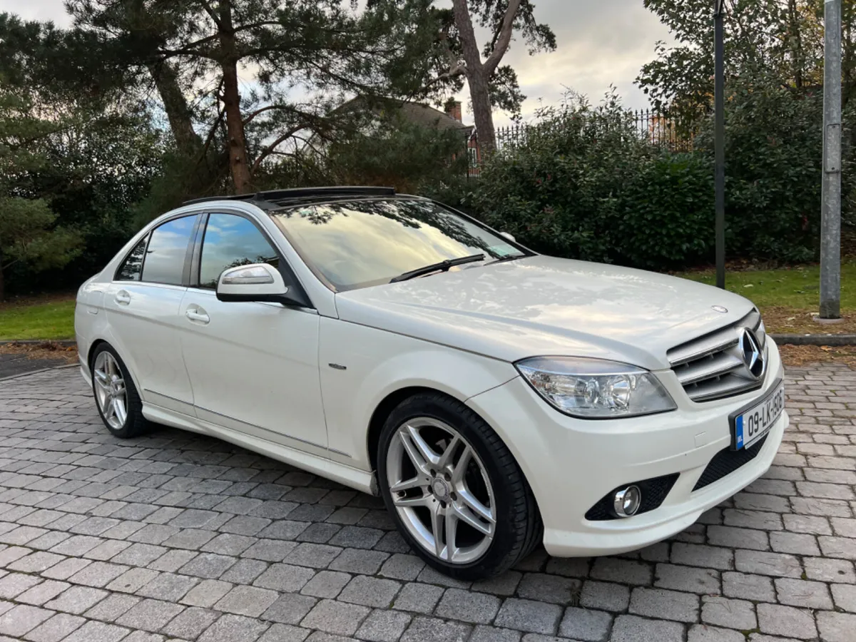 Mercedes-Benz C-Class 2009 AMG PAN ROOF - Image 2