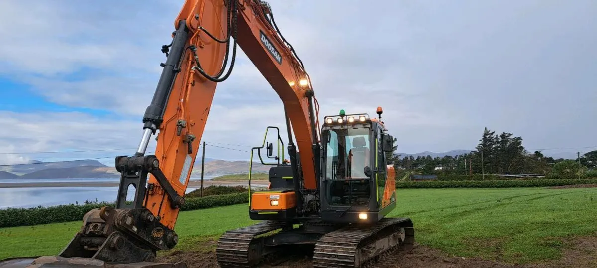 2021 Doosan 140Lc-5 Only 1900Hrs - Image 1