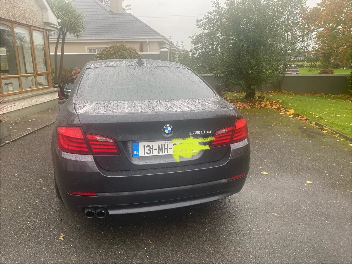 BMW 5-Series 2013 - Image 2
