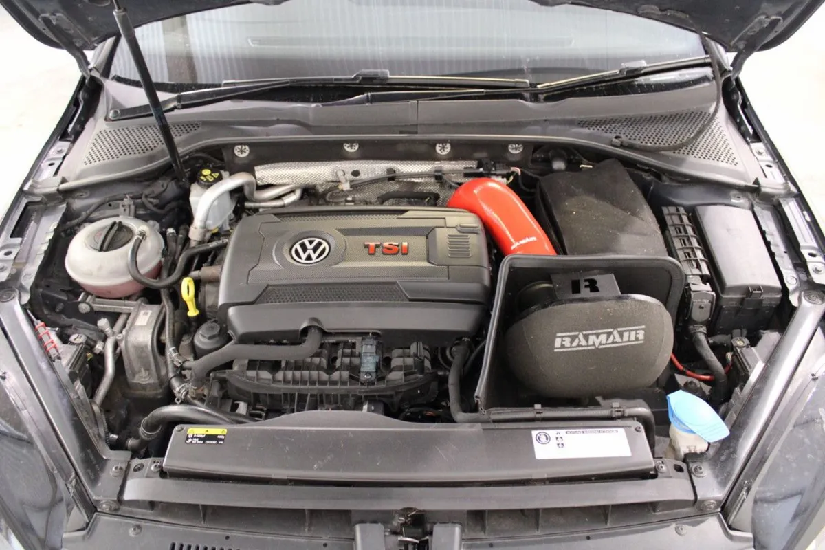 Volkswagen Golf 2.0 TSI GTI - Image 3