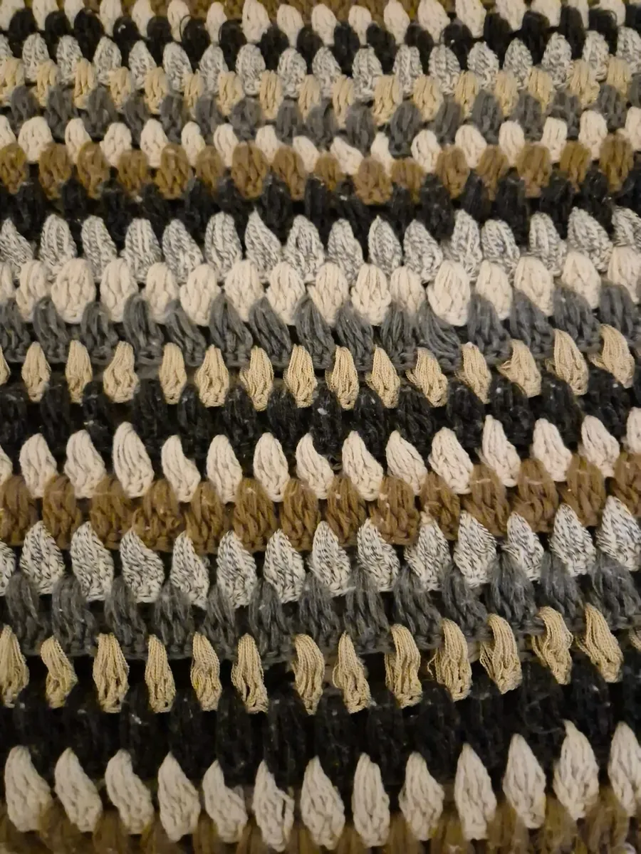 CROCHET BLANKET - Image 4