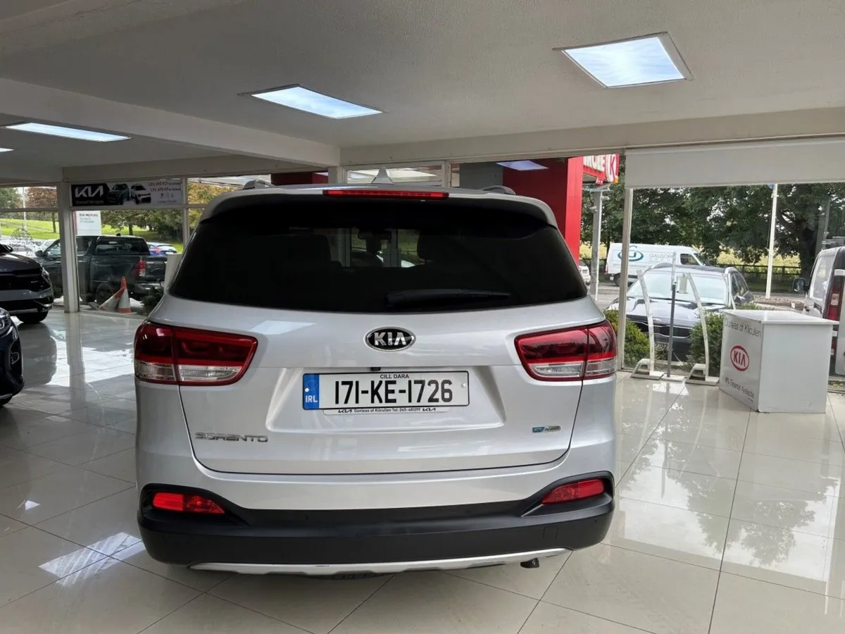 Kia Sorento Platinum 5dr - Image 2