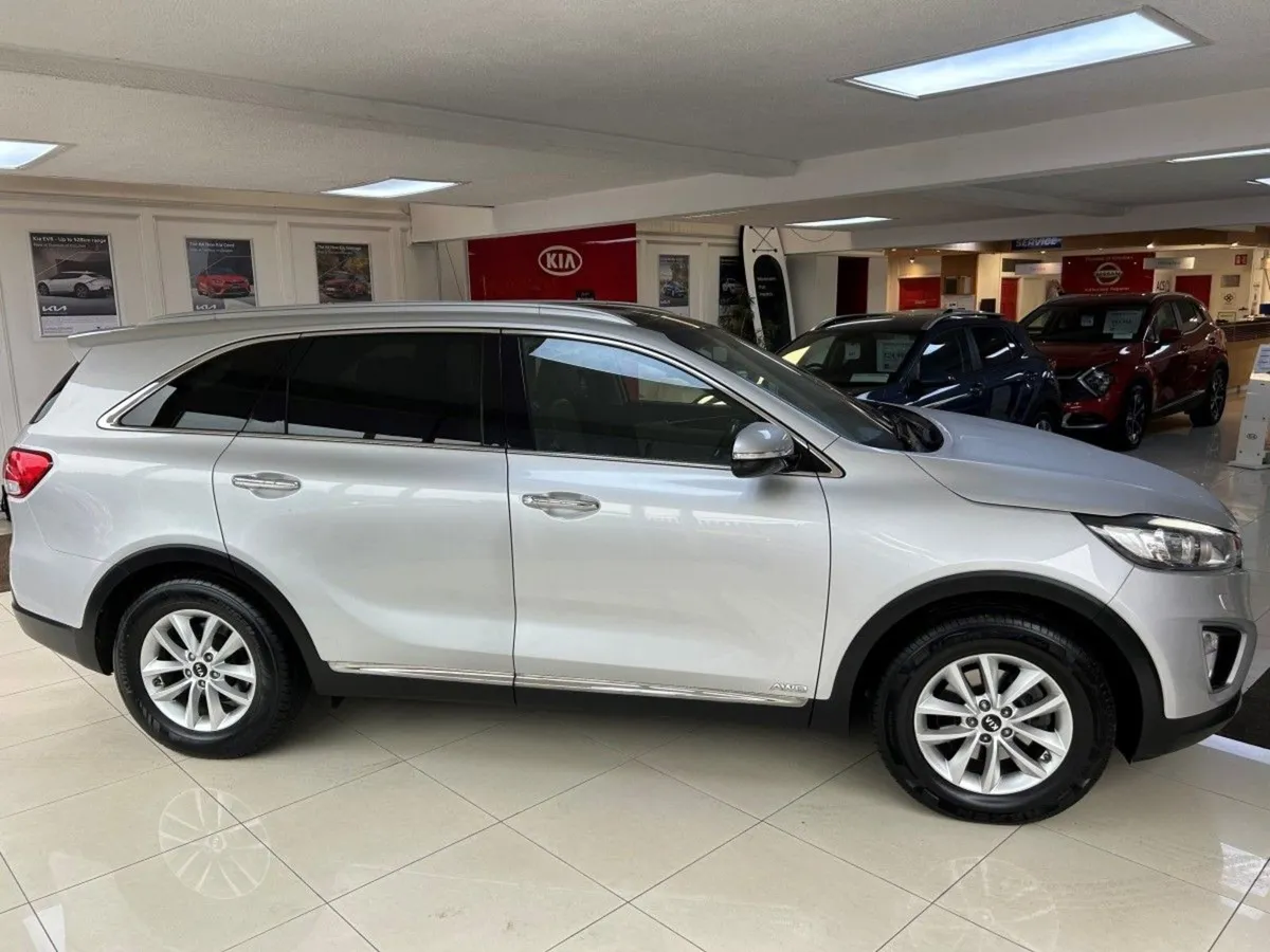 Kia Sorento Platinum 5dr - Image 3