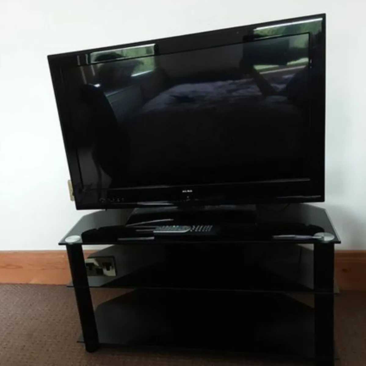 32" Alba TV with Built in DVD Player & Table for sale in Co. Meath for