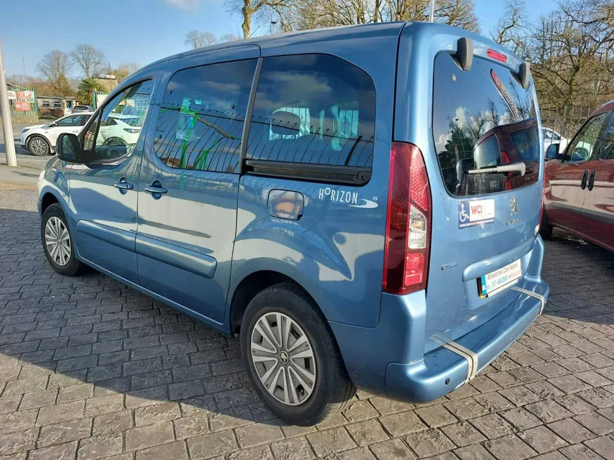 Wheelchair Accessible Peugeot Partner Horizon Auto - Image 4