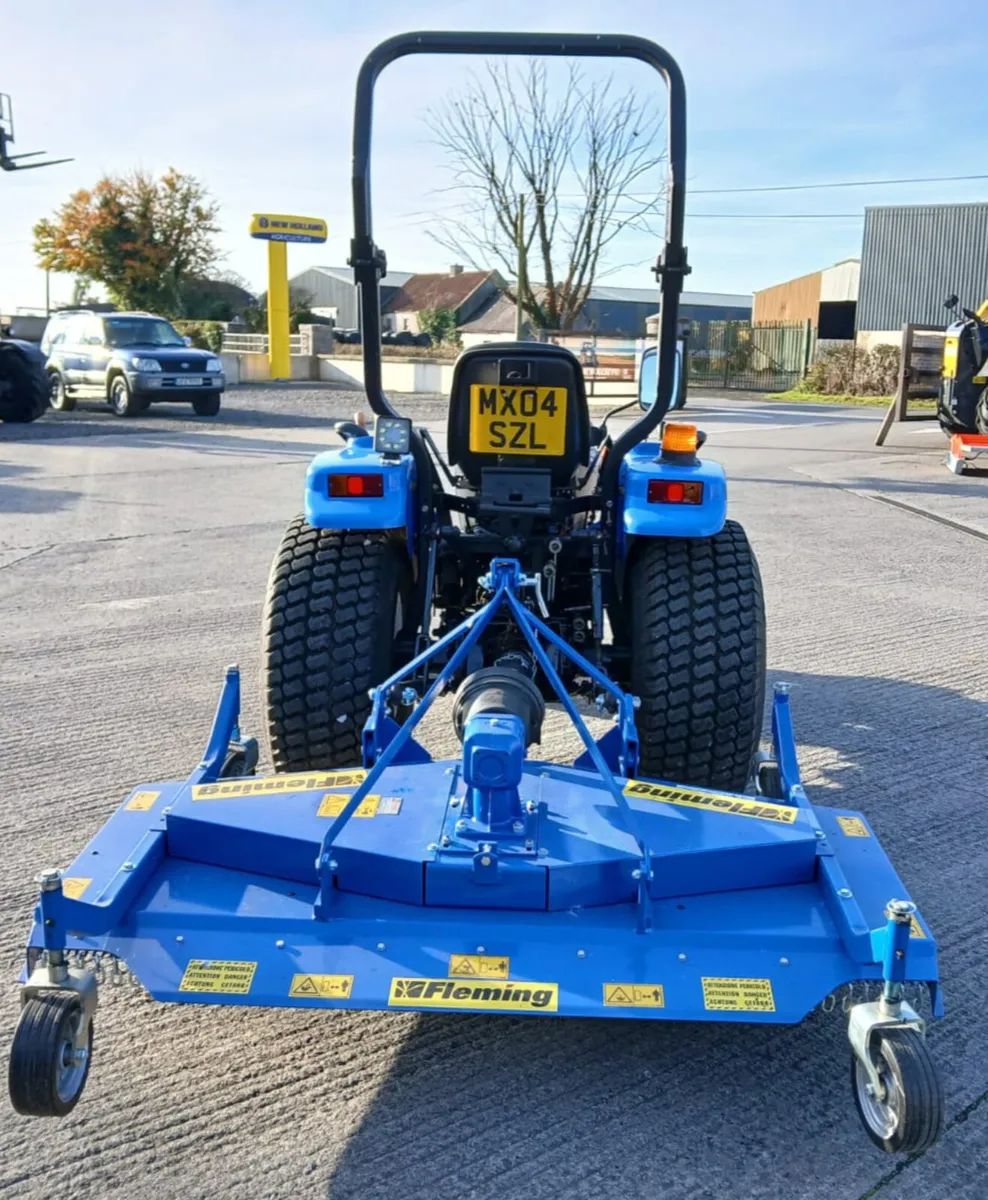 New Holland TC 27 Garden Tractor - Image 2