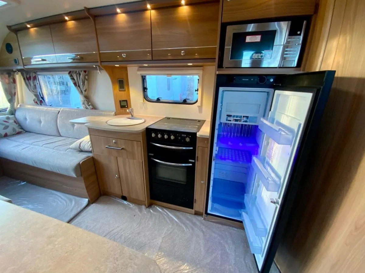 2017 BAILEY PEGASUS IV GENOA CARAVAN...49852. - Image 3