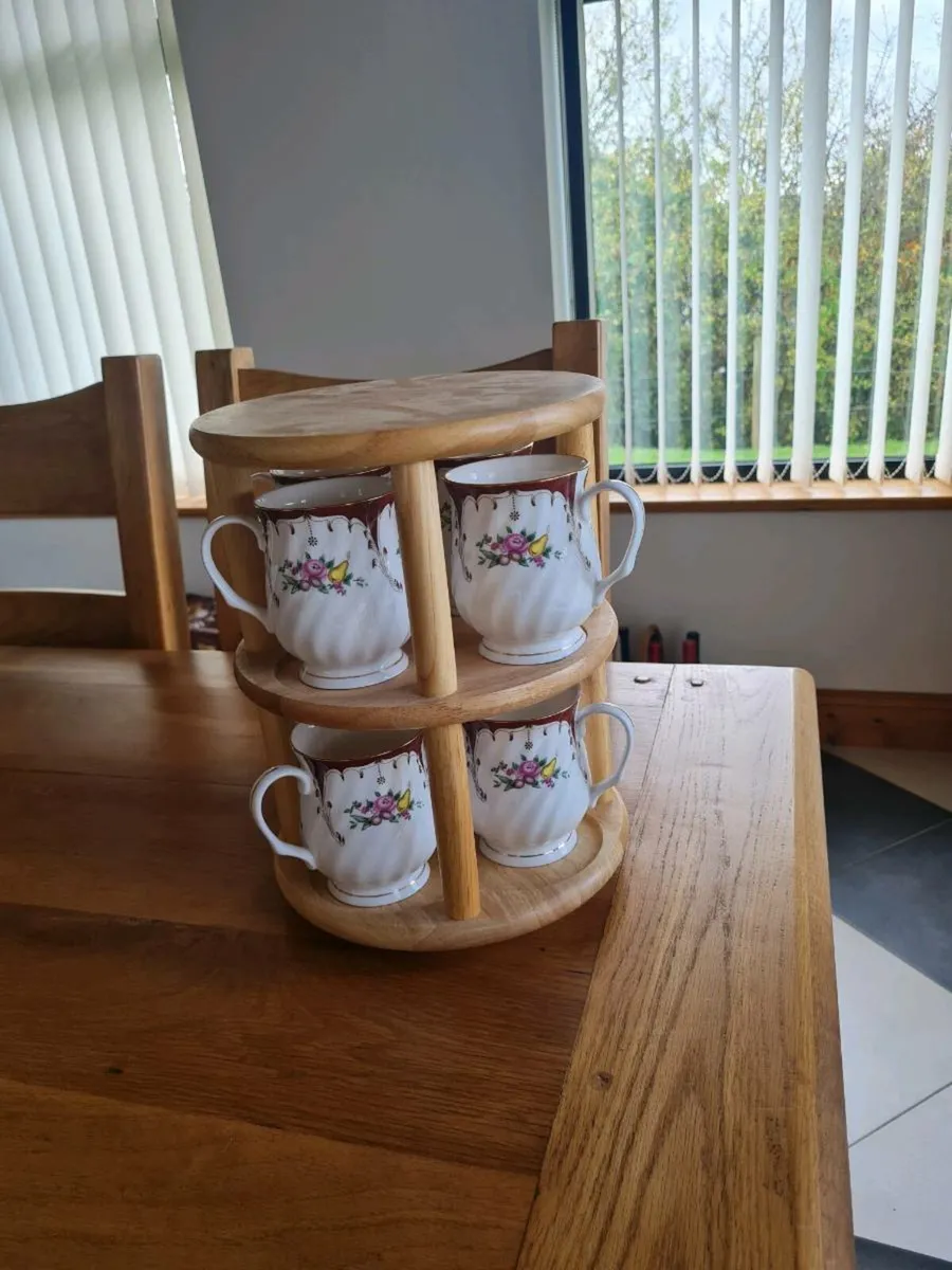 China cups for sale in Co. Longford for €55 on DoneDeal