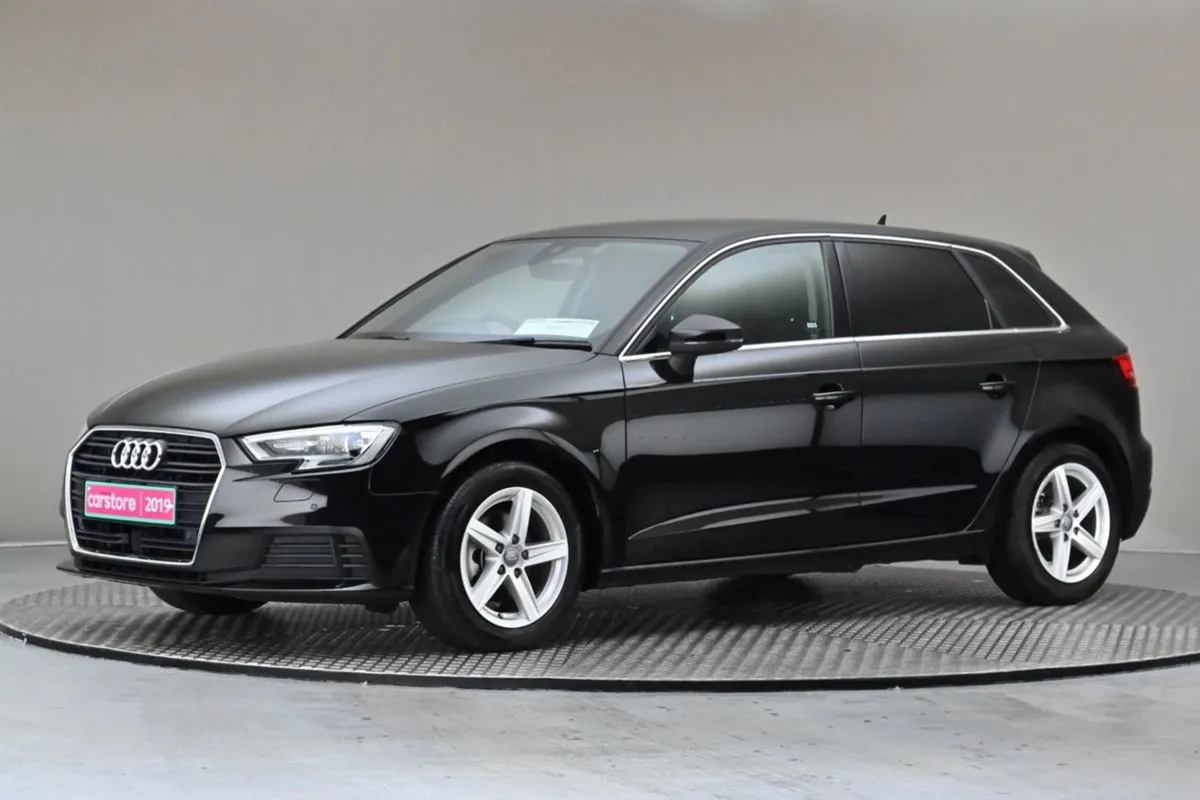 Audi A3 1.4 Tfsi S-tronic 5DR  digital Dash rever - Image 4