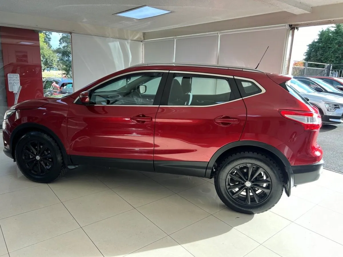 Nissan QASHQAI SV 1.2 CVT Auto - Image 2