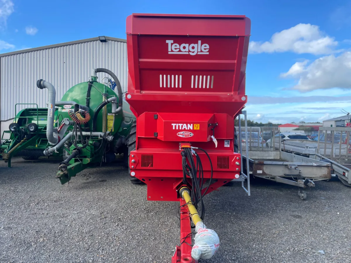 New Teagle Titan Manure Spreaders - Image 4