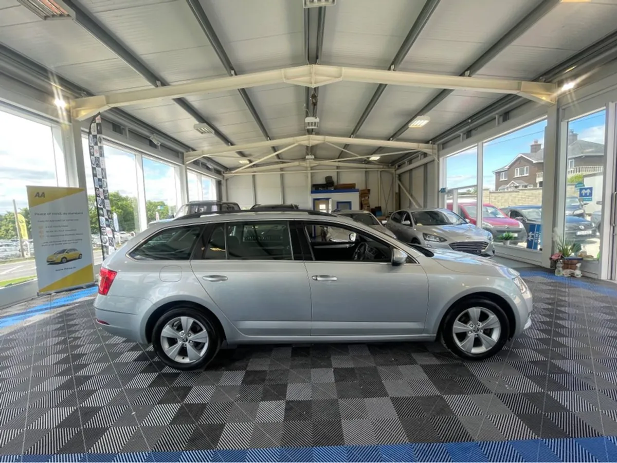 Skoda Octavia SE Technology 1.6 TDI - Image 4