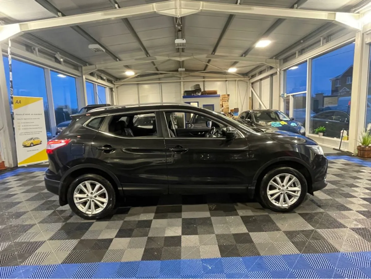 Nissan QASHQAI 1.5 SV My16 E6 4DR - Image 4