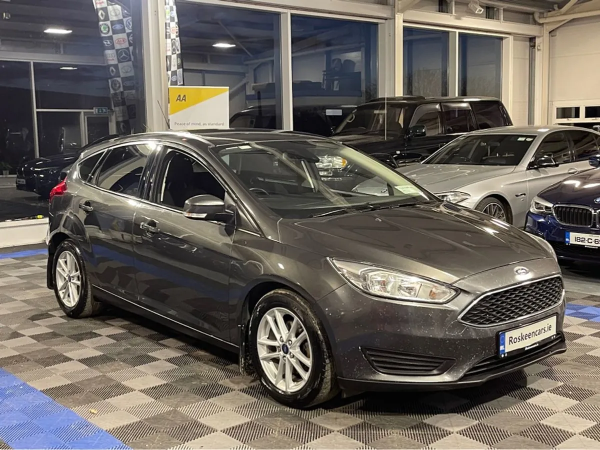 Ford Focus Style 1.5 TD 95ps 6speed 4 4DR - Image 4