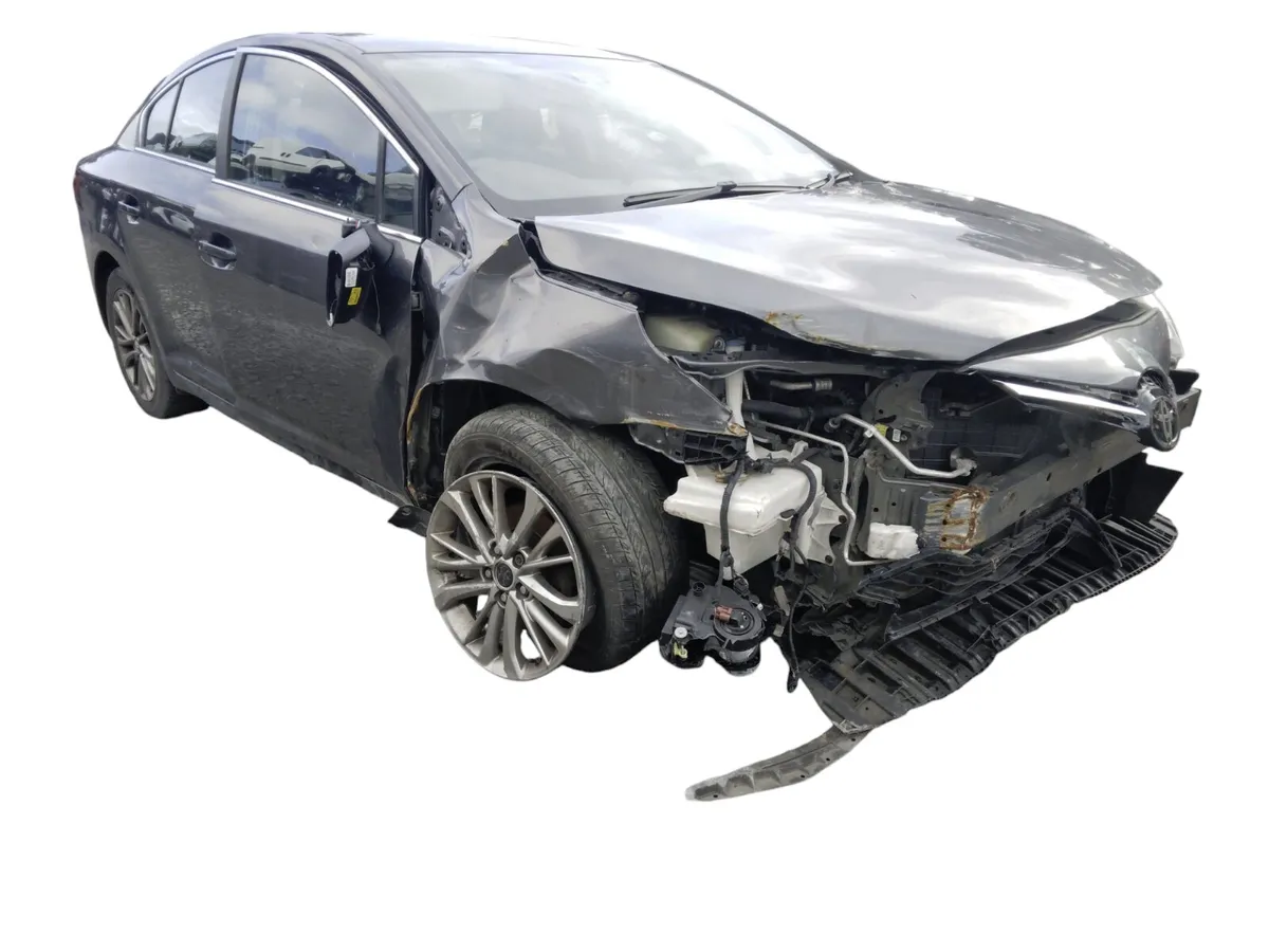 2016 TOYOTA AVENSIS For Breaking/Dismantling - Image 2