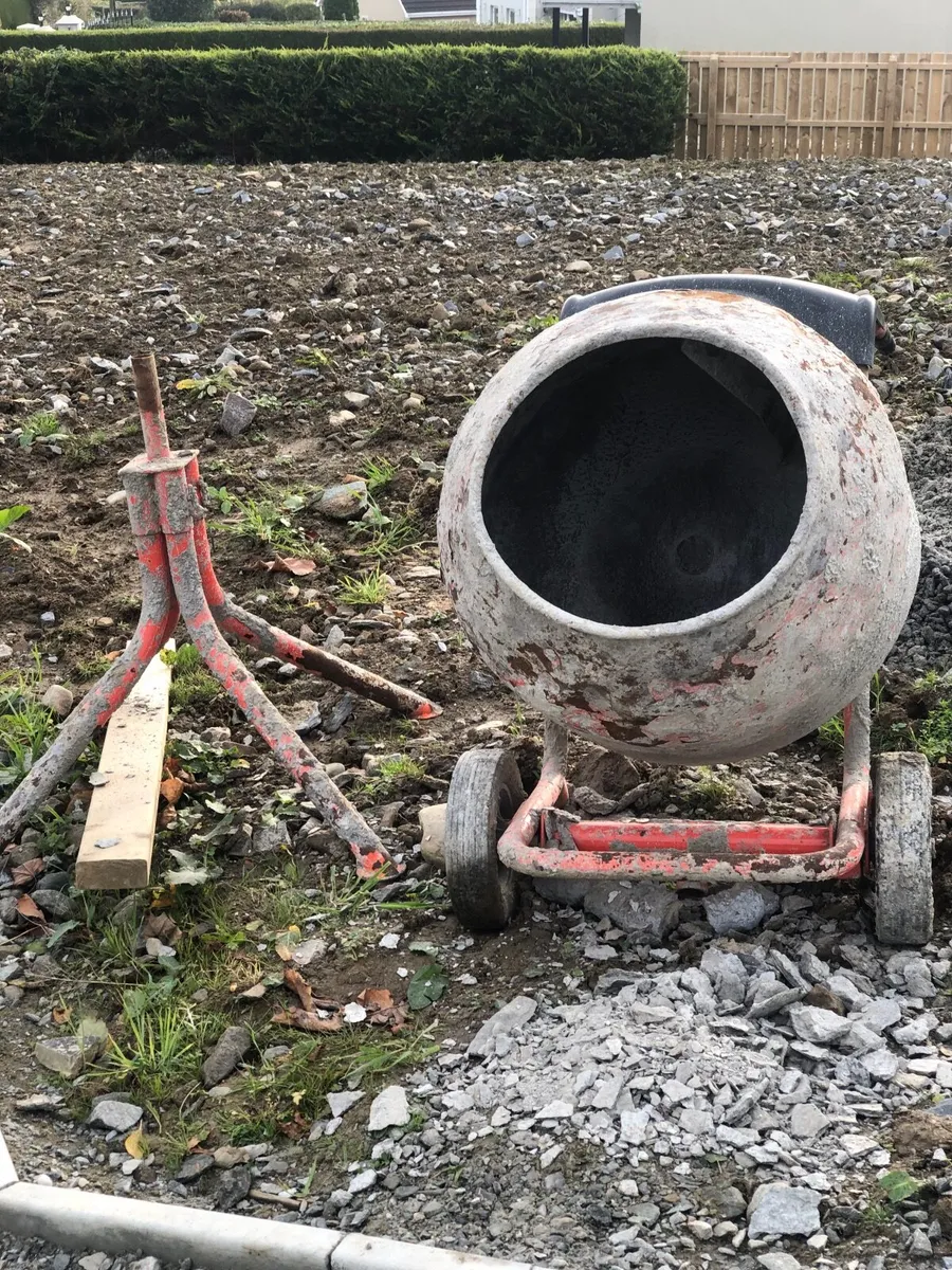 Petrol cement mixer for sale in Co. Donegal for €300 on DoneDeal
