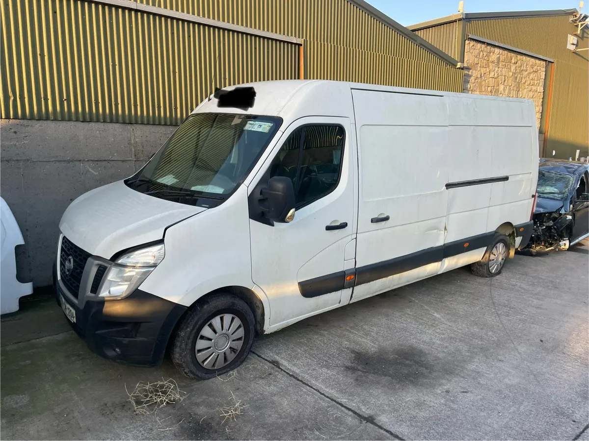 152 Nissan nv400 2,3 dci for dismantling