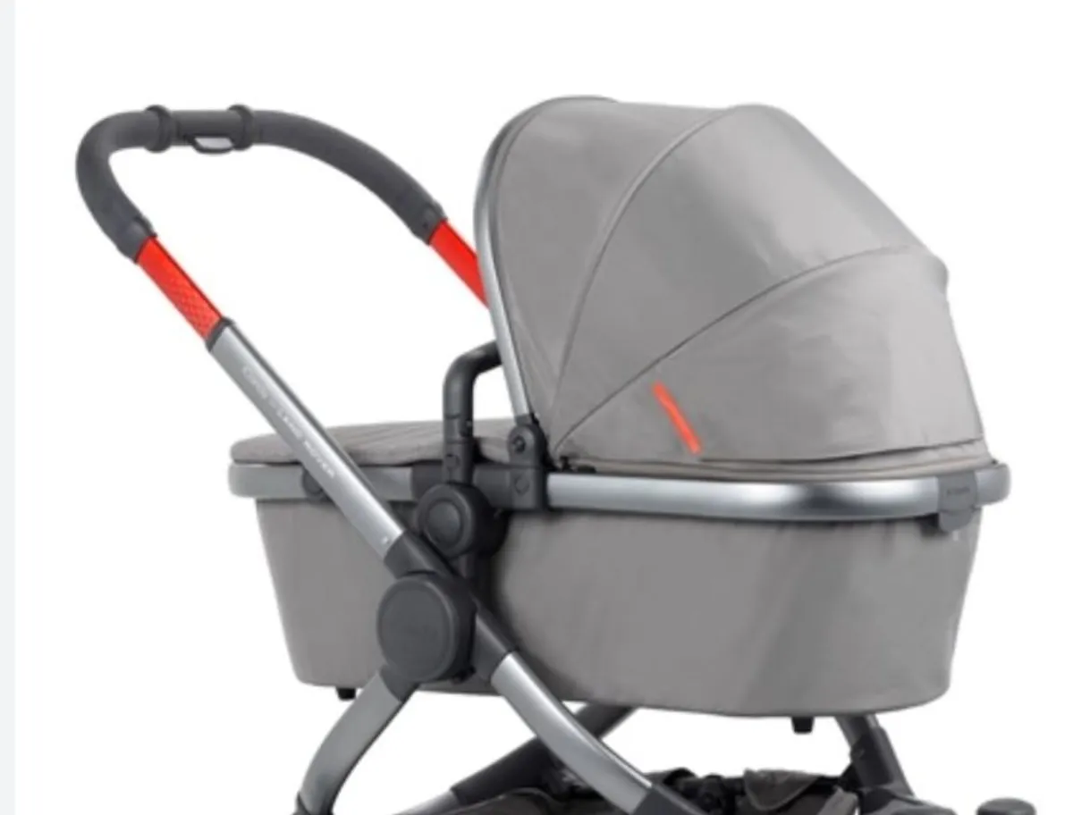 Icandy land rover pram online