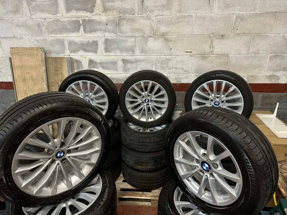 OEM BMW ALLOYS 18’’ 16” with tires - Image 1