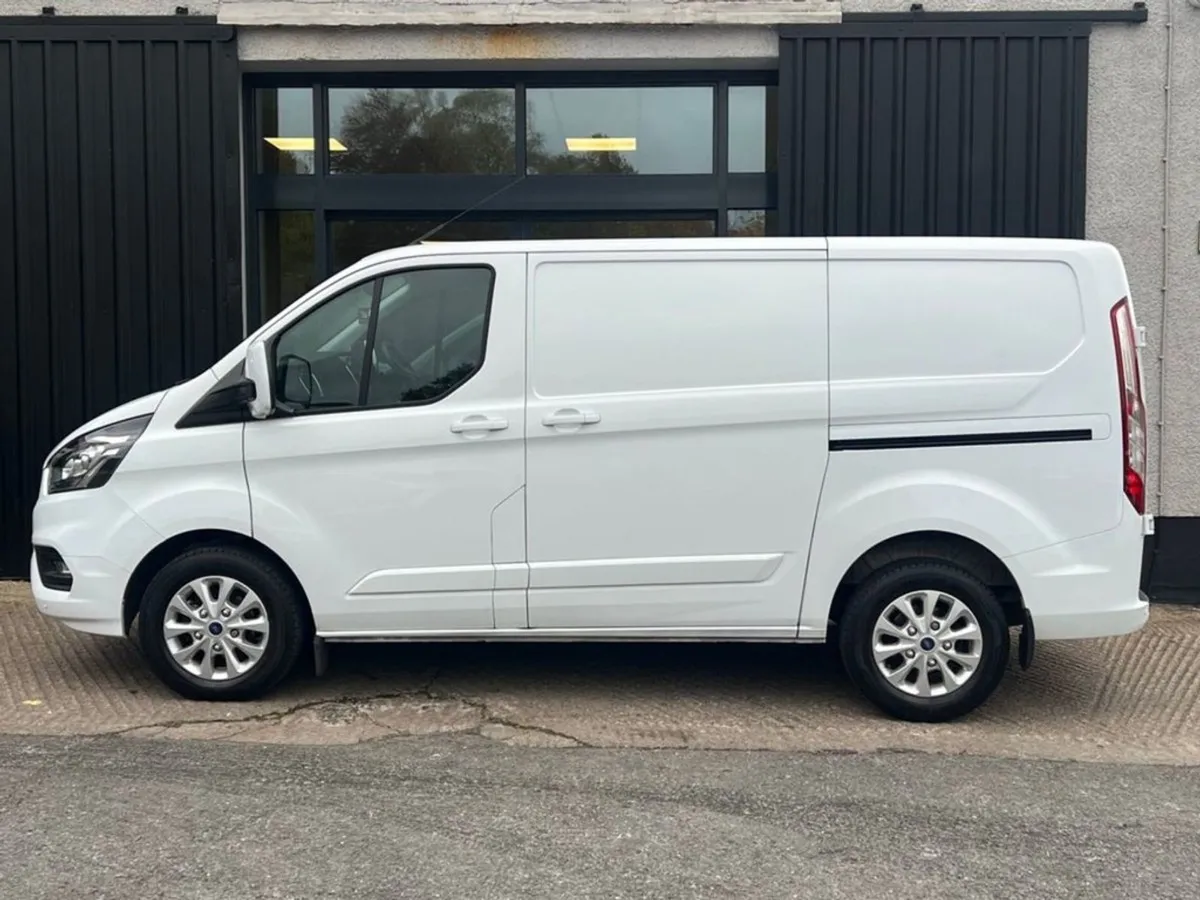 Ford Transit Custom 2.0 300 Ecoblue Limited Panel - Image 4