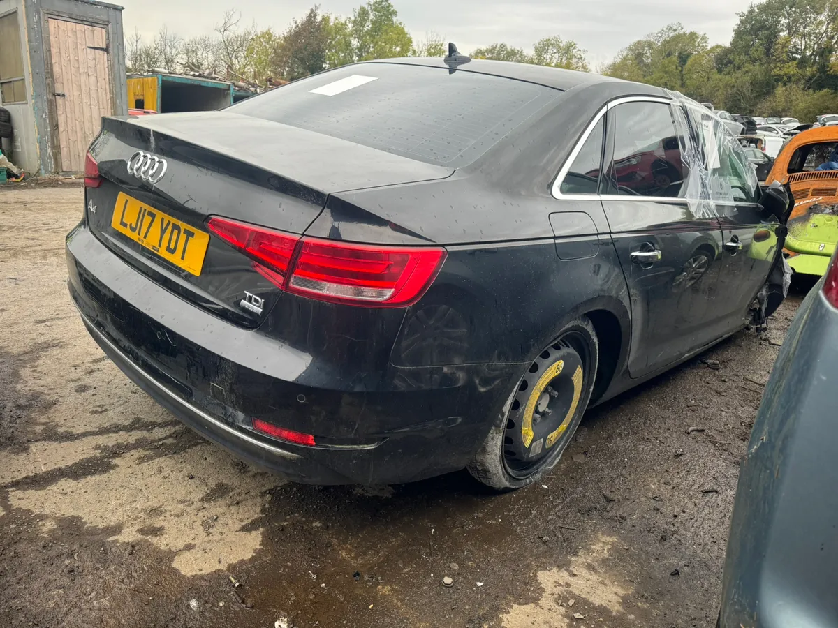 Breaking 2017 Audi a4 2.0 tdi se ultra - Image 4