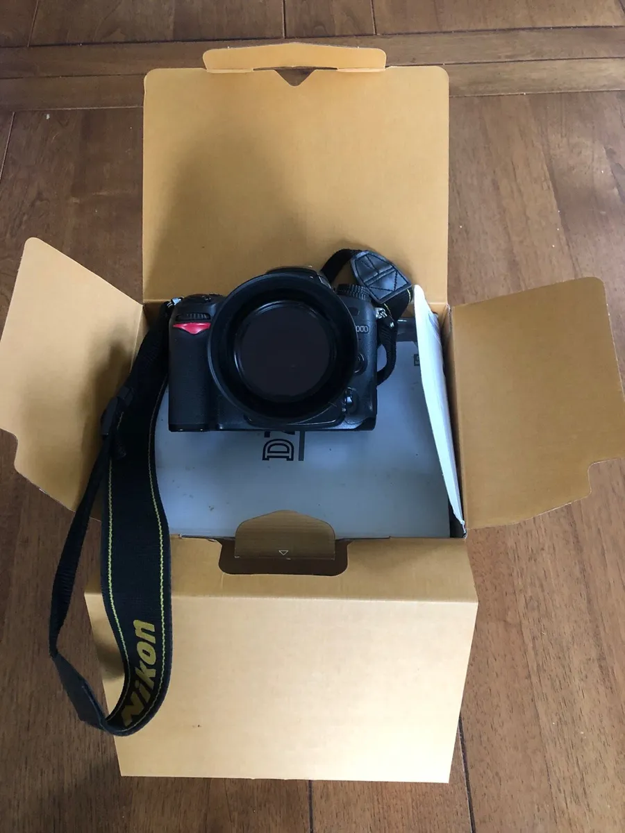 Nikon Camera d7000 Little Use, As New In Box - Image 4
