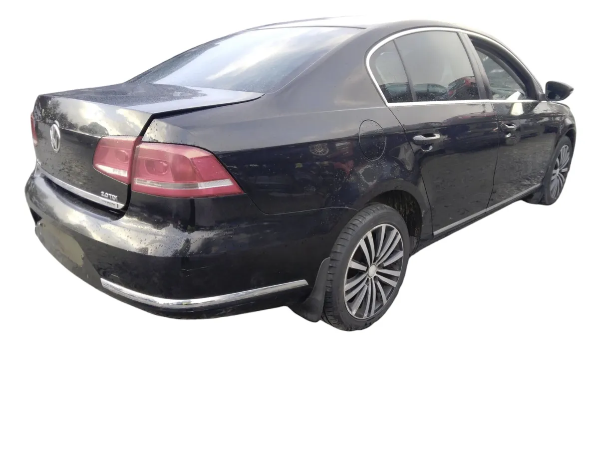 2011 VOLKSWAGEN PASSAT For Breaking/Dismantling - Image 3