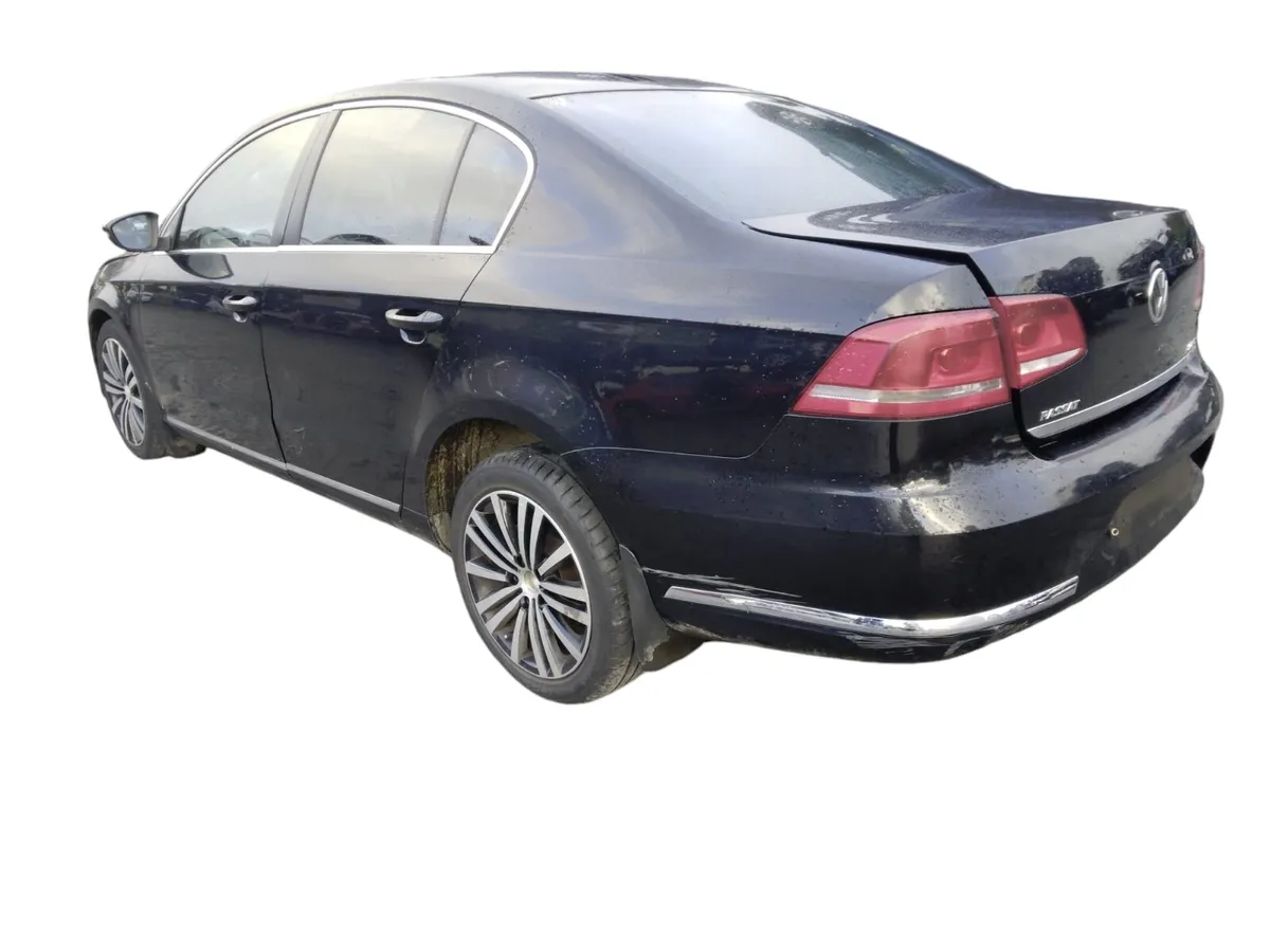 2011 VOLKSWAGEN PASSAT For Breaking/Dismantling - Image 4