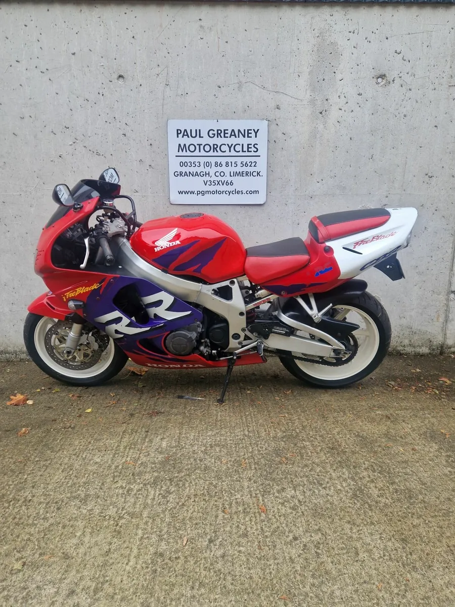 Honda  cbr fireblade. 1999 - Image 4
