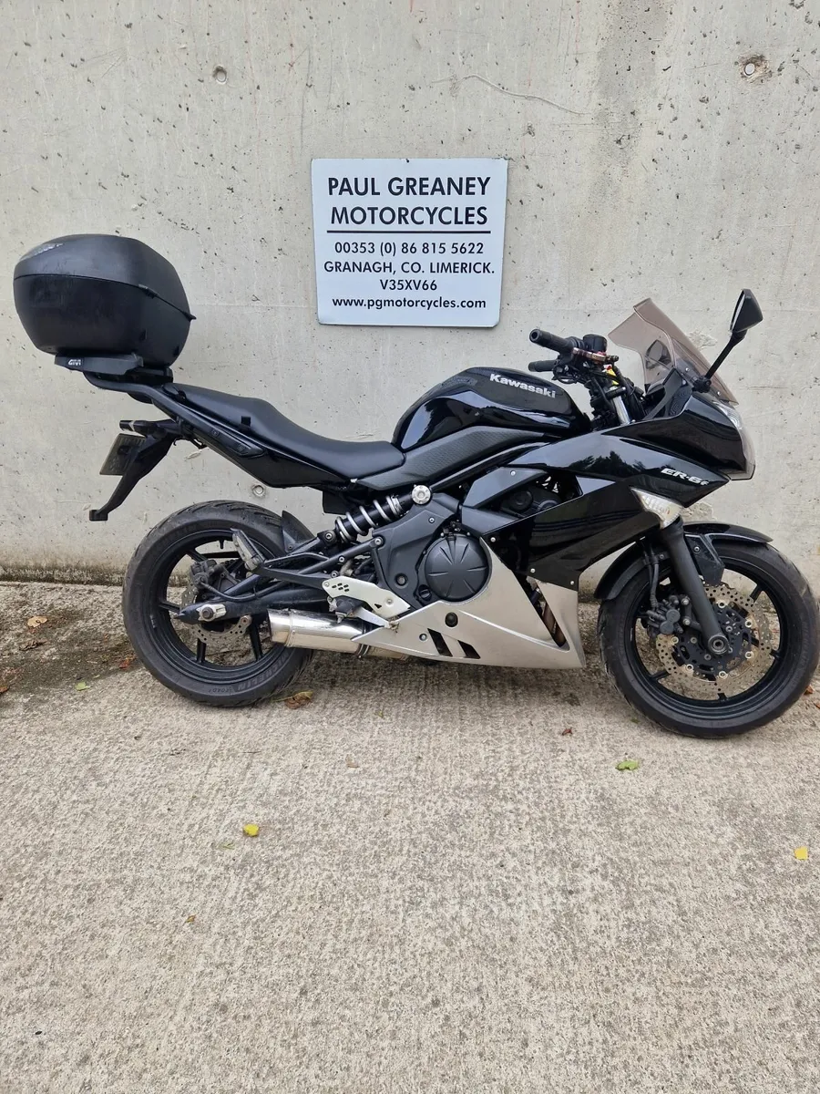 Kawasaki er6  . 2011 - Image 1