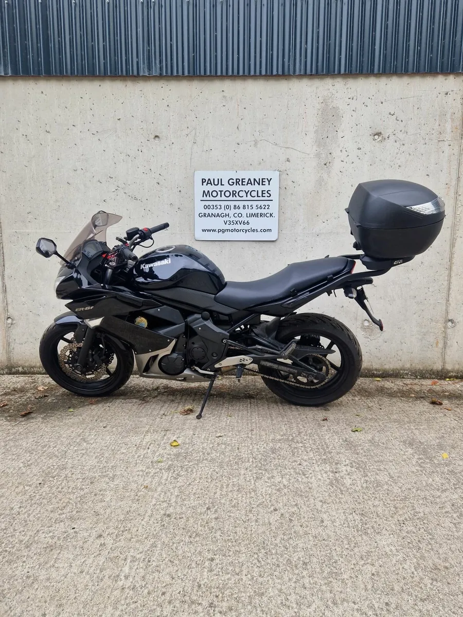 Kawasaki er6  . 2011 - Image 2