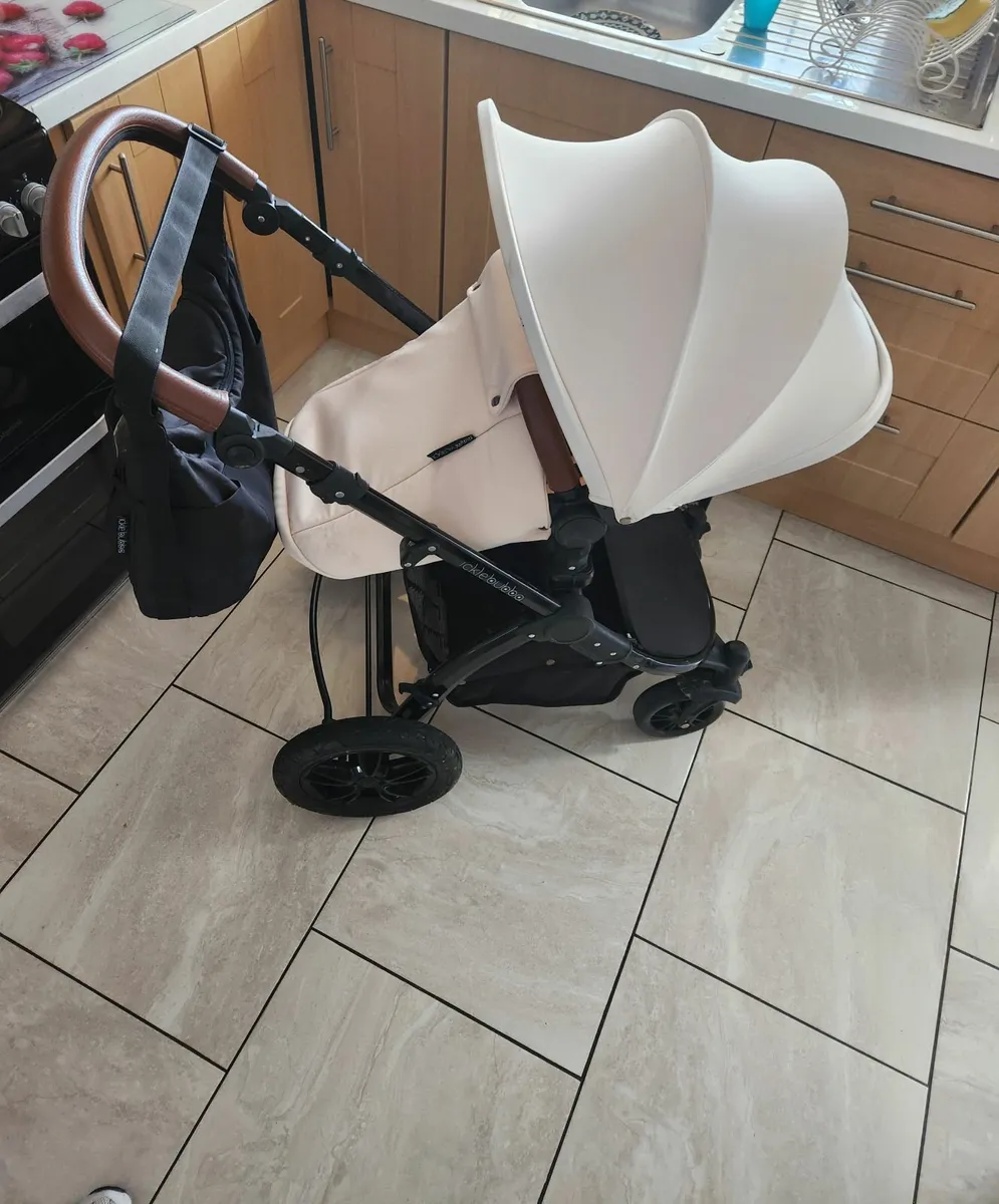 Pram - Image 4