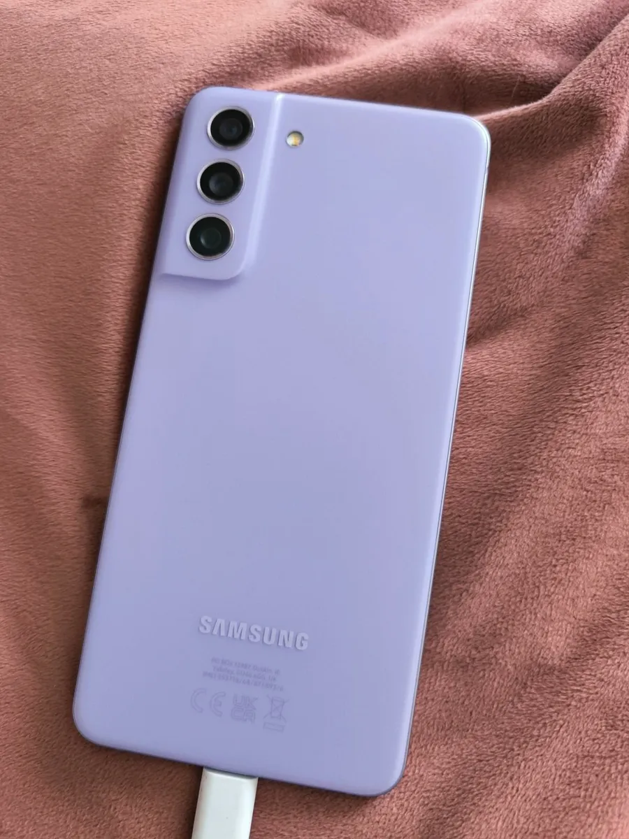 Samsung s21 fe unlocked for sale in Co. Leitrim for €300 on DoneDeal