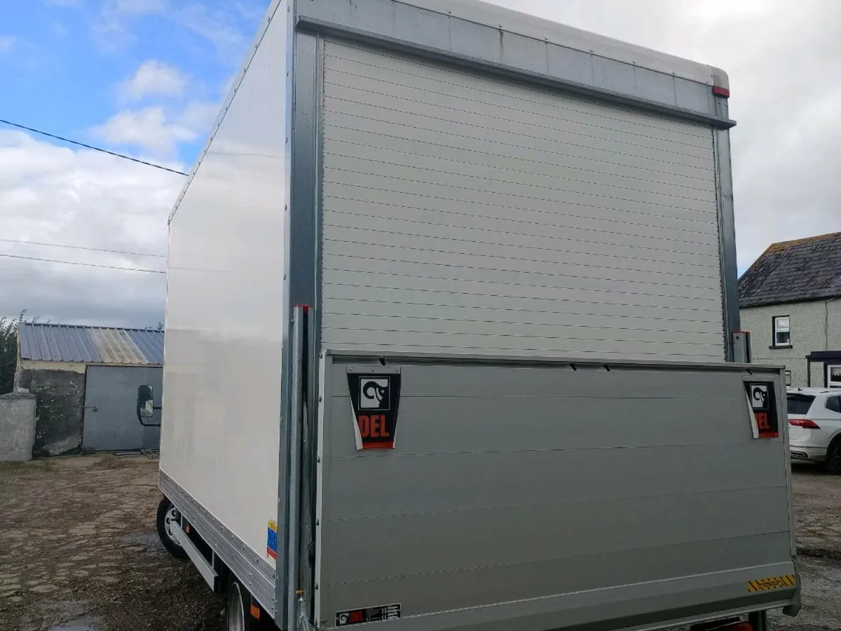 Mitsubishi fuso box lorry 7.5ton New box body - Image 4