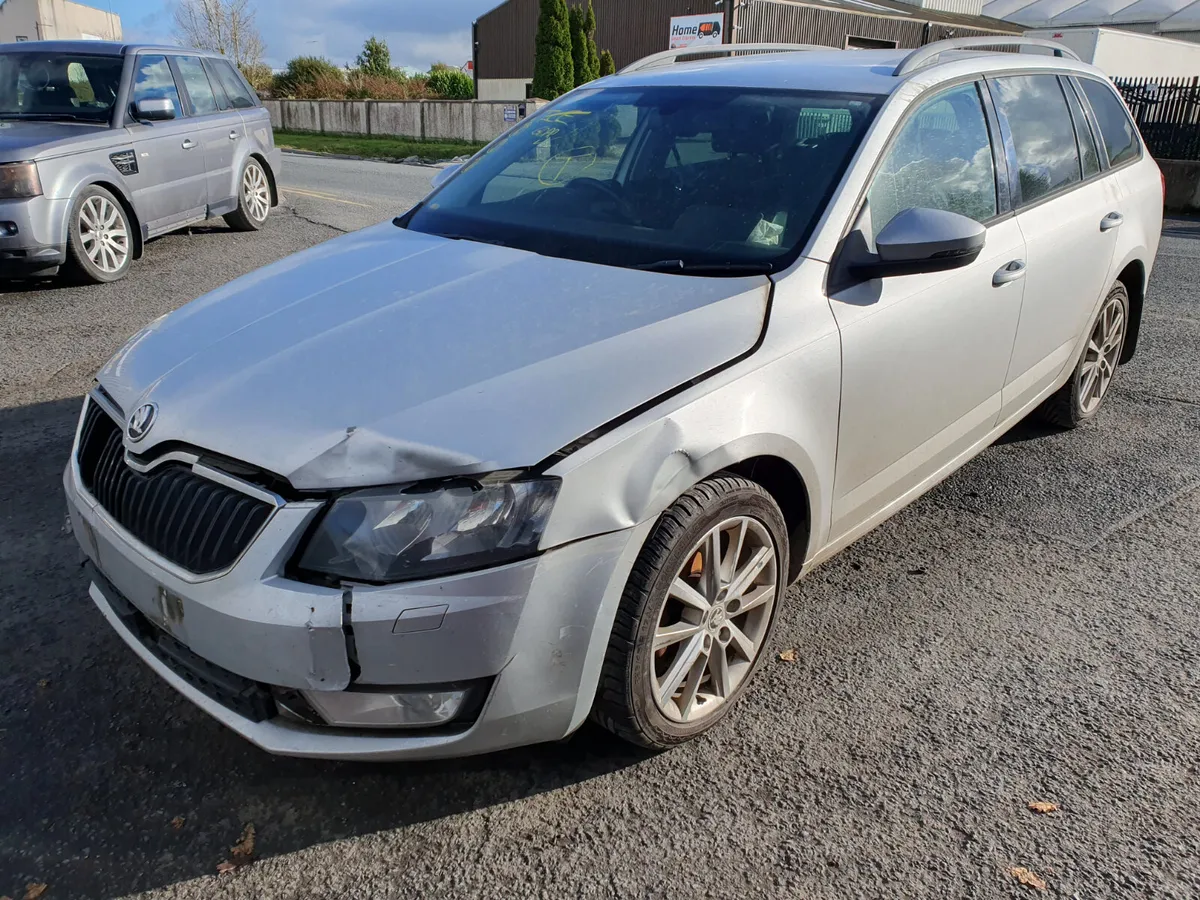 15 SKODA OCTAVIA  2.0 TDI (CKFC) 4X4 FOR BREAKING - Image 1